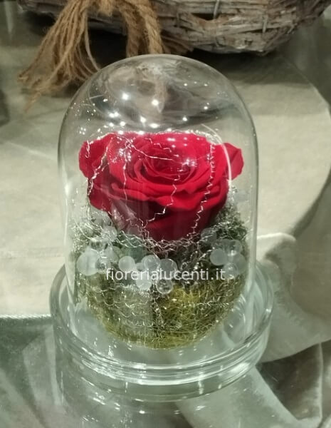 Campana con rosa